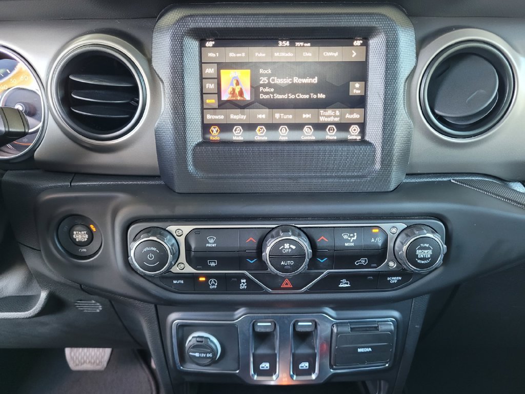 Used 2021 Jeep Wrangler Sport AWD/4WD image 13
