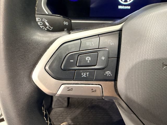 Used 2024 Volkswagen Tiguan SE AWD/4WD image 46