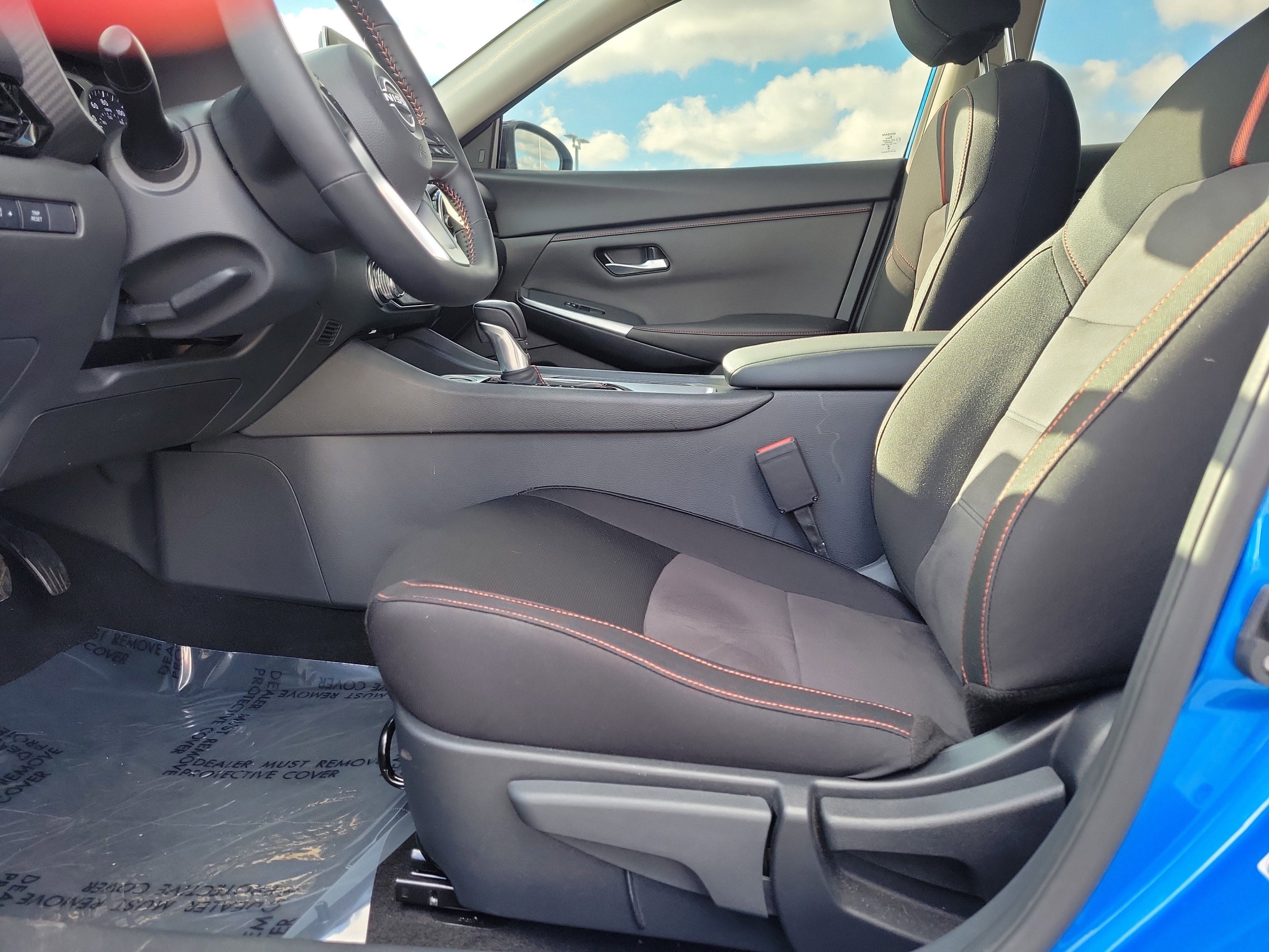 Certified 2025 Nissan Sentra SR w/ Midnight Edition image 16