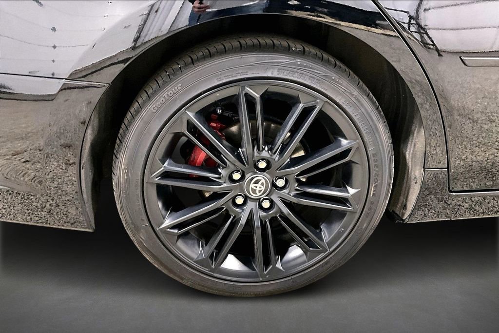 Used 2022 Toyota Avalon Touring w/ Advanced Safety Package image 31