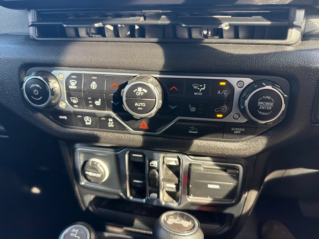 Used 2024 Jeep Wrangler Unlimited Sport w/ Convenience Group AWD/4WD image 11