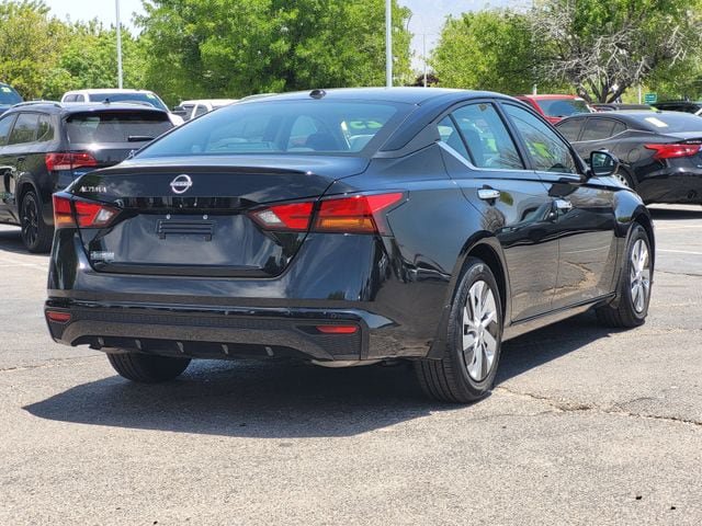 Certified 2025 Nissan Altima 2.5 S FWD image 3