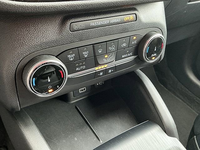 Used 2025 Ford Escape ST-Line image 24