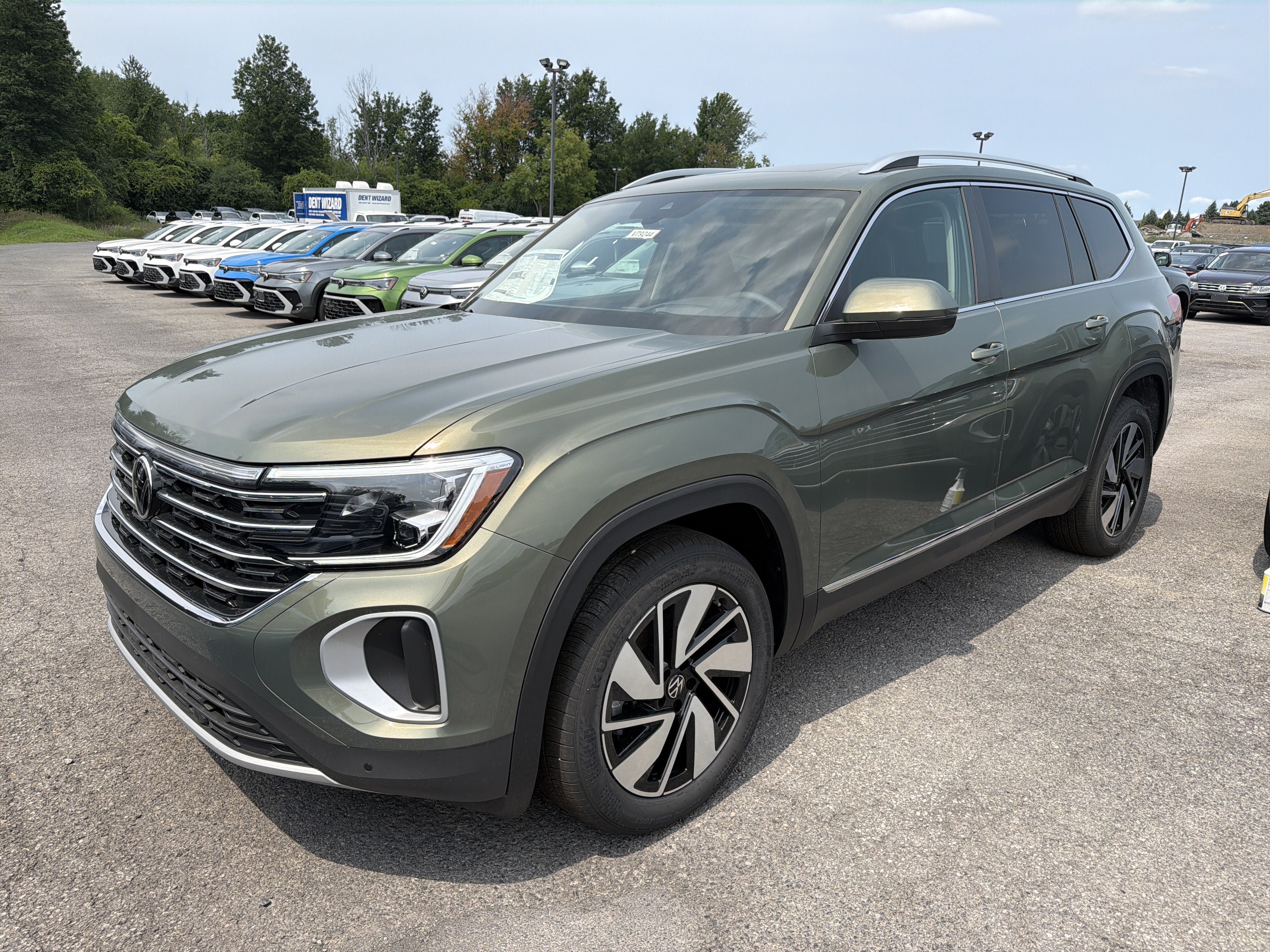 New 2026 Volkswagen Atlas SEL AWD/4WD image 3
