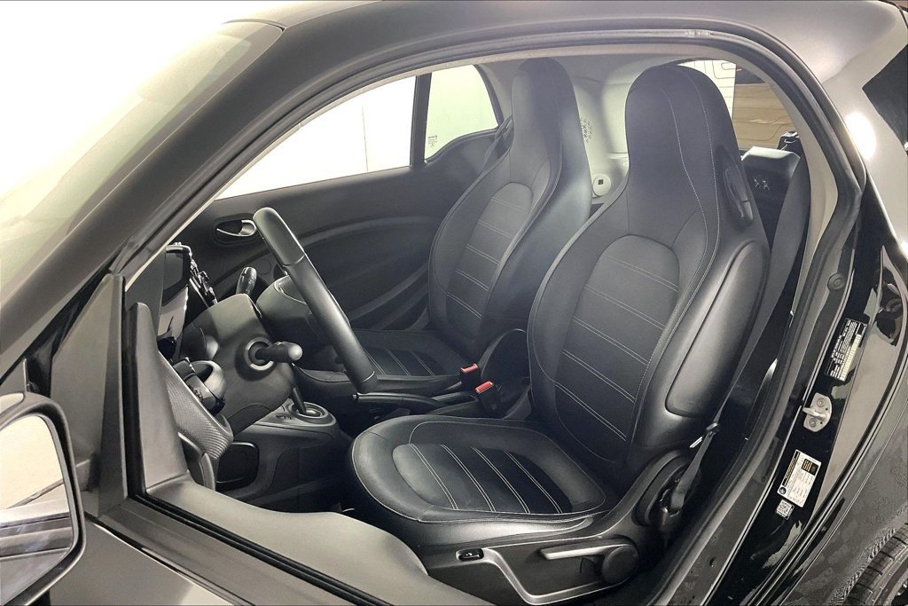 Used 2019 smart fortwo electric drive w/ Sport Package RWD image 15