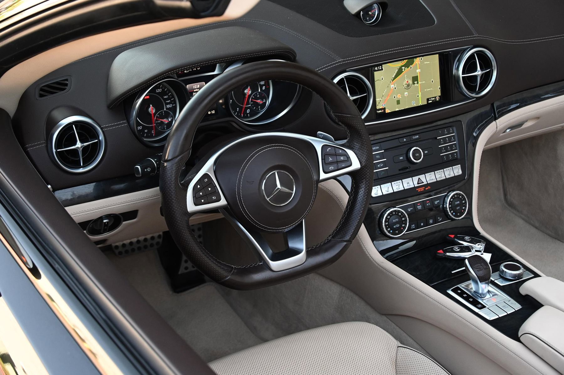 Used 2018 Mercedes-Benz SL 550 image 22