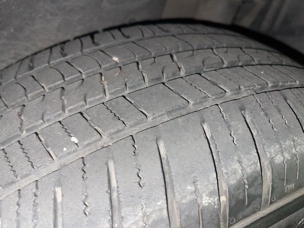 Used 2020 Toyota RAV4 XLE image 18