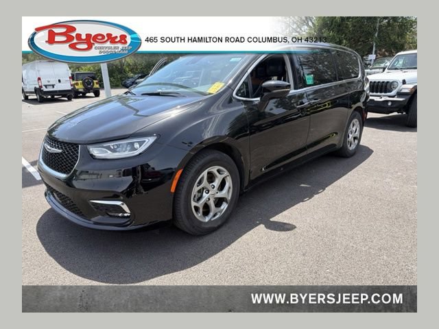 Used 2024 Chrysler Pacifica Limited w/ Trailer Tow Group