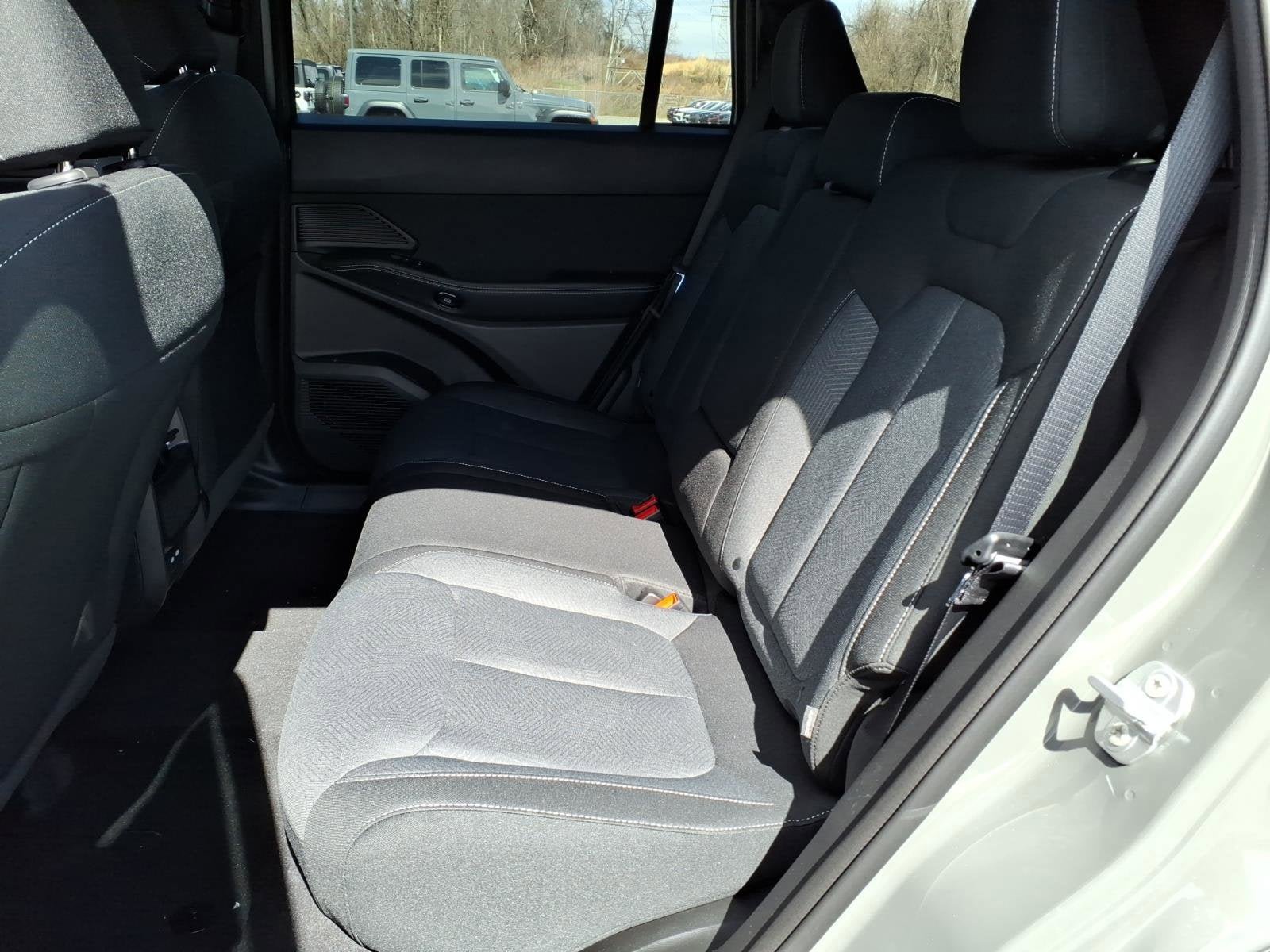 New 2026 Jeep Cherokee Laredo image 7