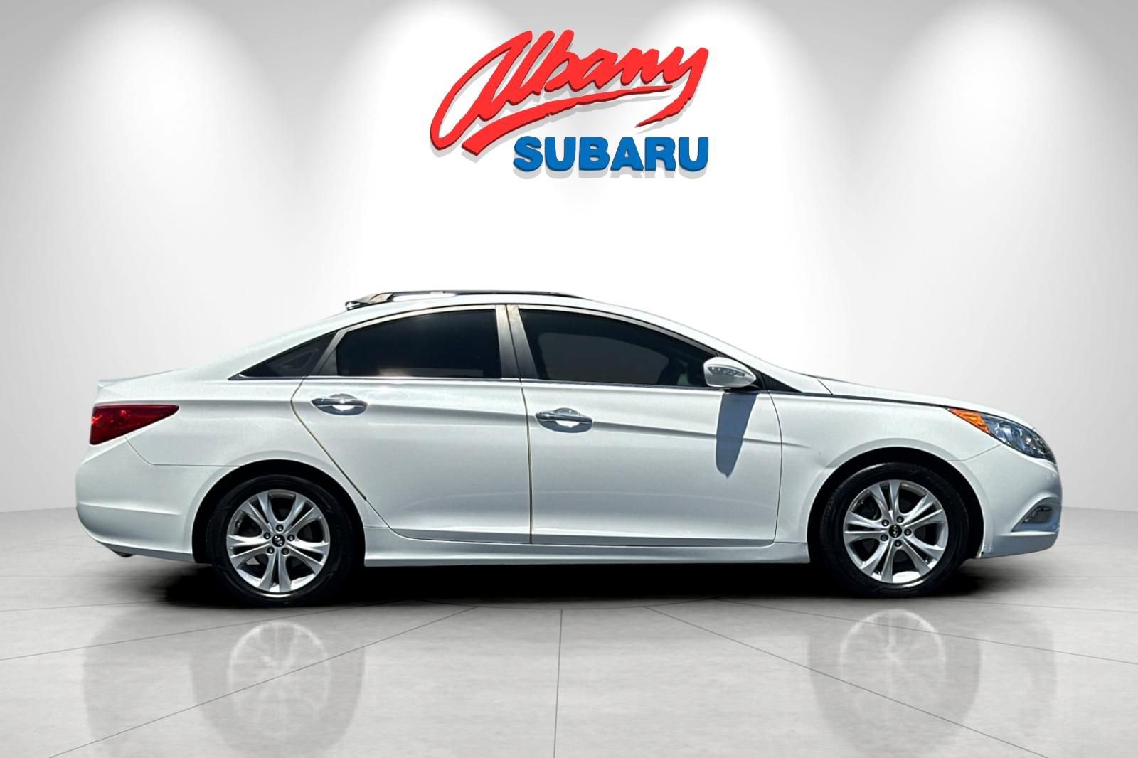 Used 2013 Hyundai Sonata Limited w/ Premium Pkg FWD image 3