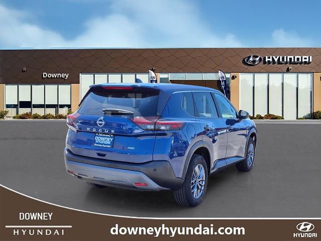 Used 2023 Nissan Rogue S image 4