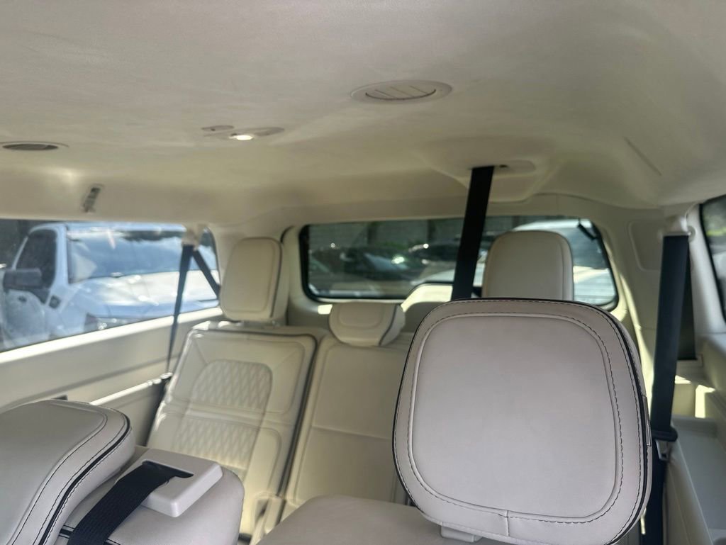 Used 2022 Lincoln Navigator L Black Label AWD/4WD image 15