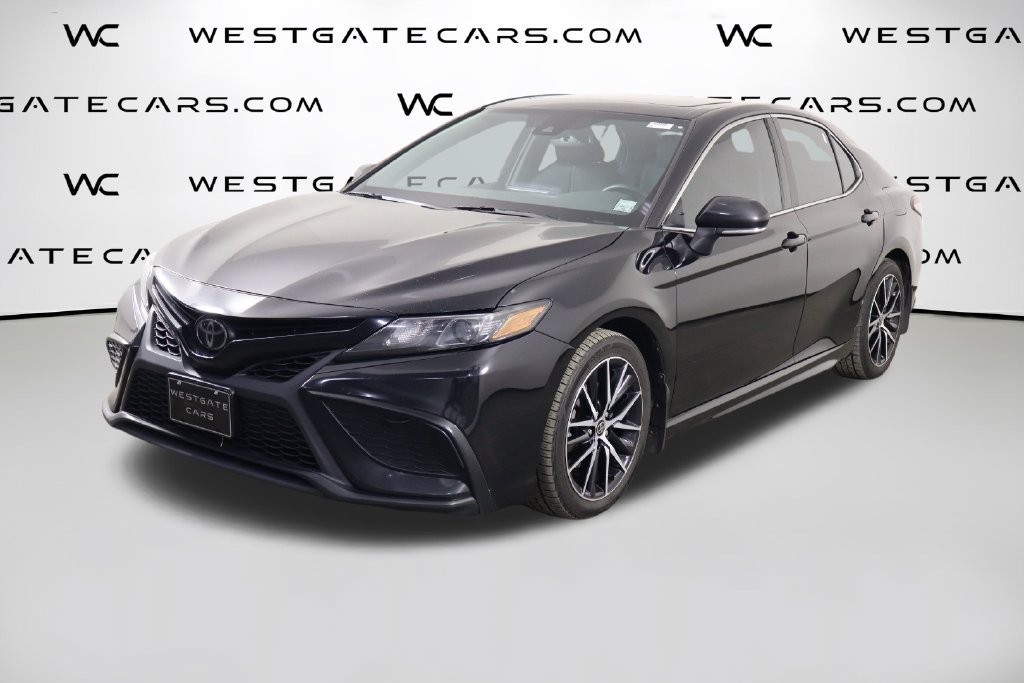 Used 2023 Toyota Camry SE w/ Cold Weather Package