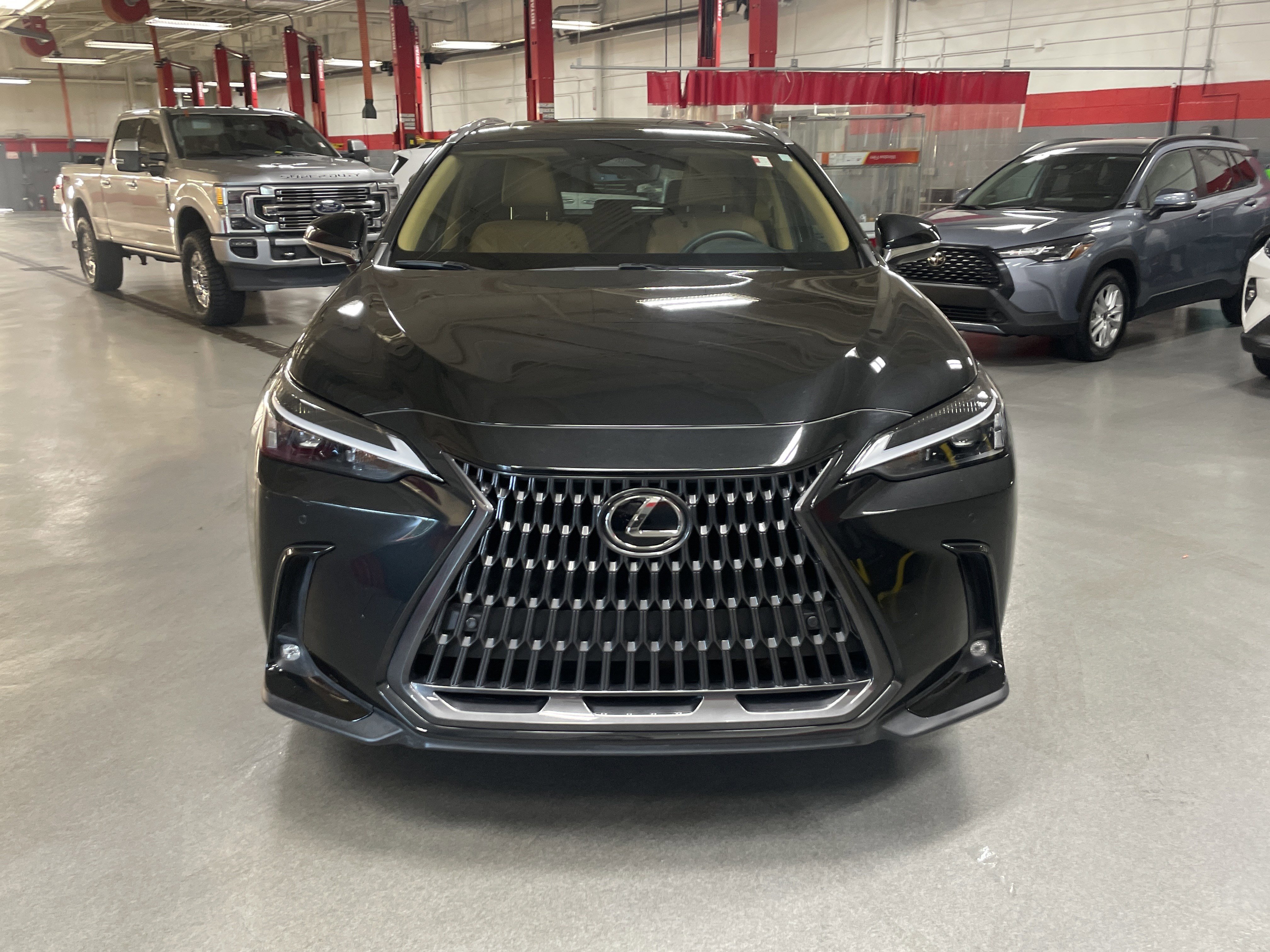 Used 2024 Lexus NX 250 FWD image 3