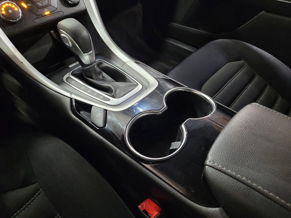 Used 2014 Ford Fusion SE FWD image 26