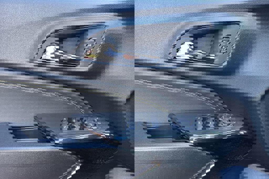 New 2026 Chevrolet Trax LT w/ Midnight Edition image 11