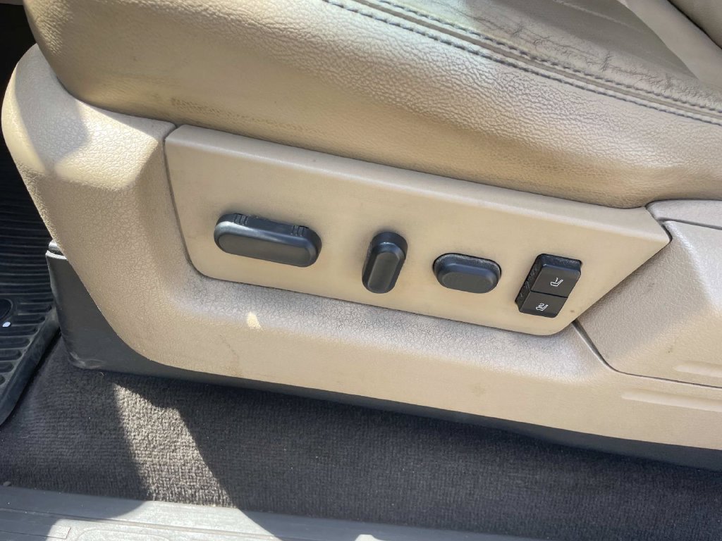 Used 2013 Ford F150 Lariat w/ Mid Equipment Group RWD image 16