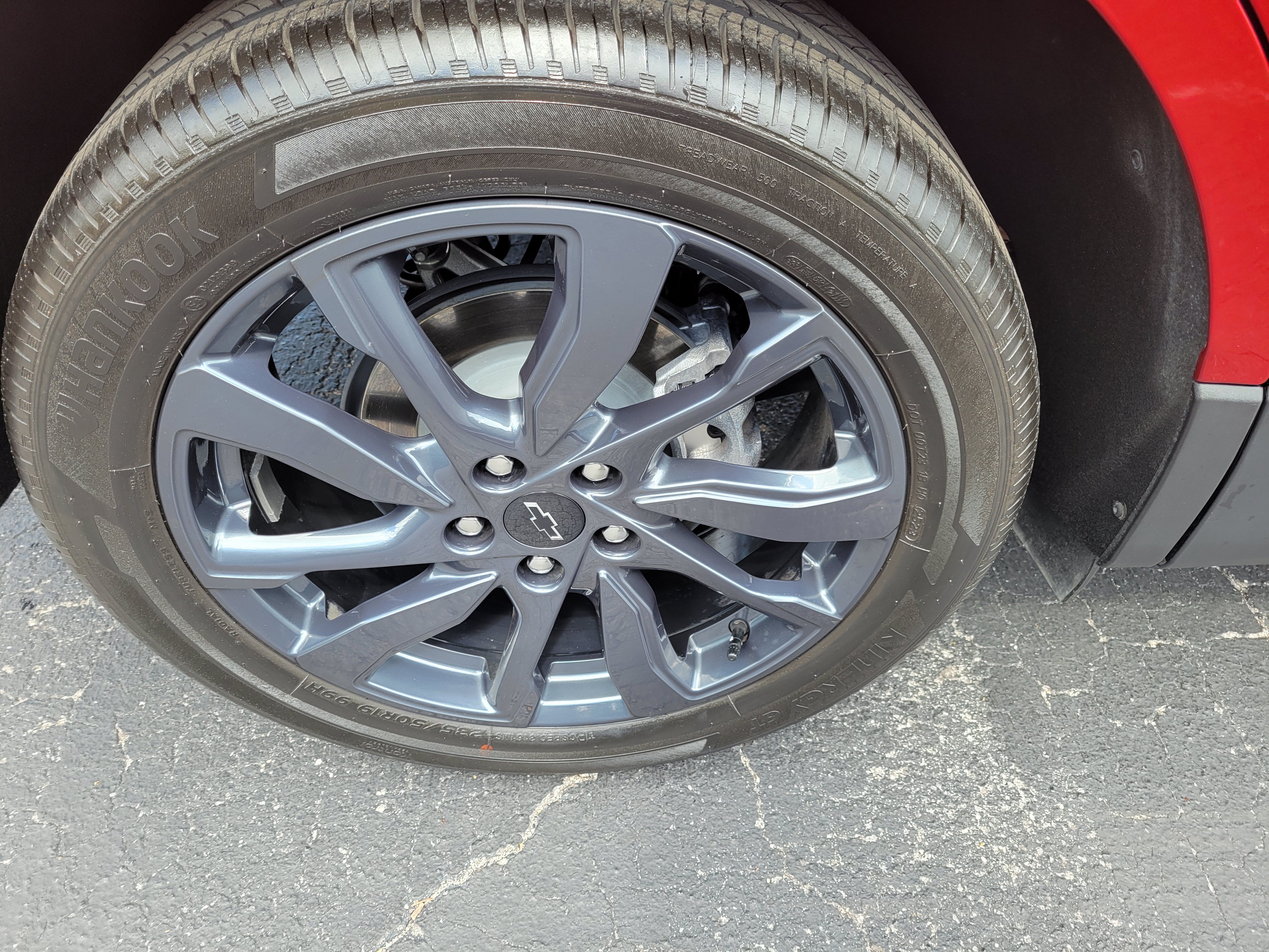 Certified 2024 Chevrolet Equinox RS w/ RS Leather Package FWD image 40