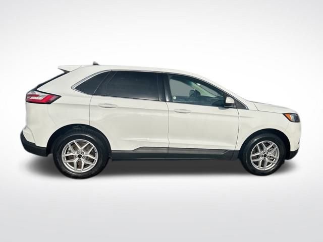 Used 2024 Ford Edge SEL image 6