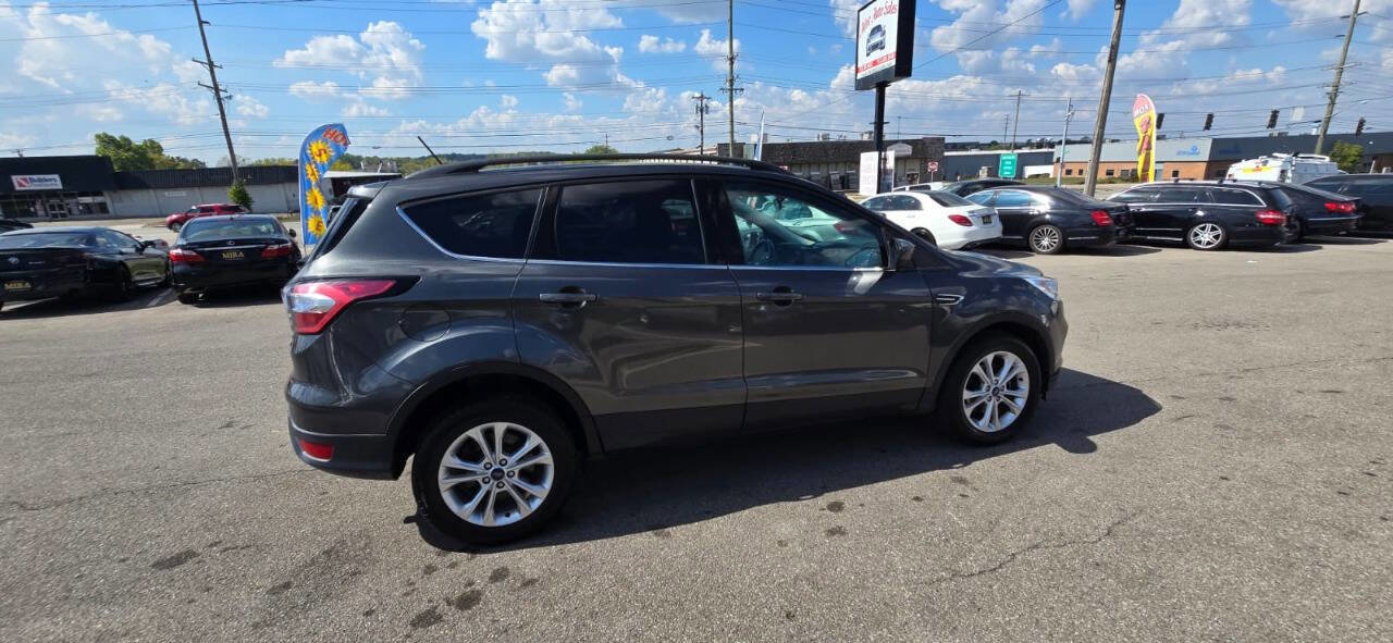 Used 2018 Ford Escape SEL image 5