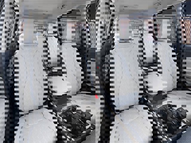 New 2026 Kia Carnival EX image 15