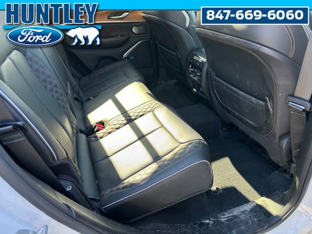 Used 2022 Jeep Grand Cherokee Summit AWD/4WD image 10