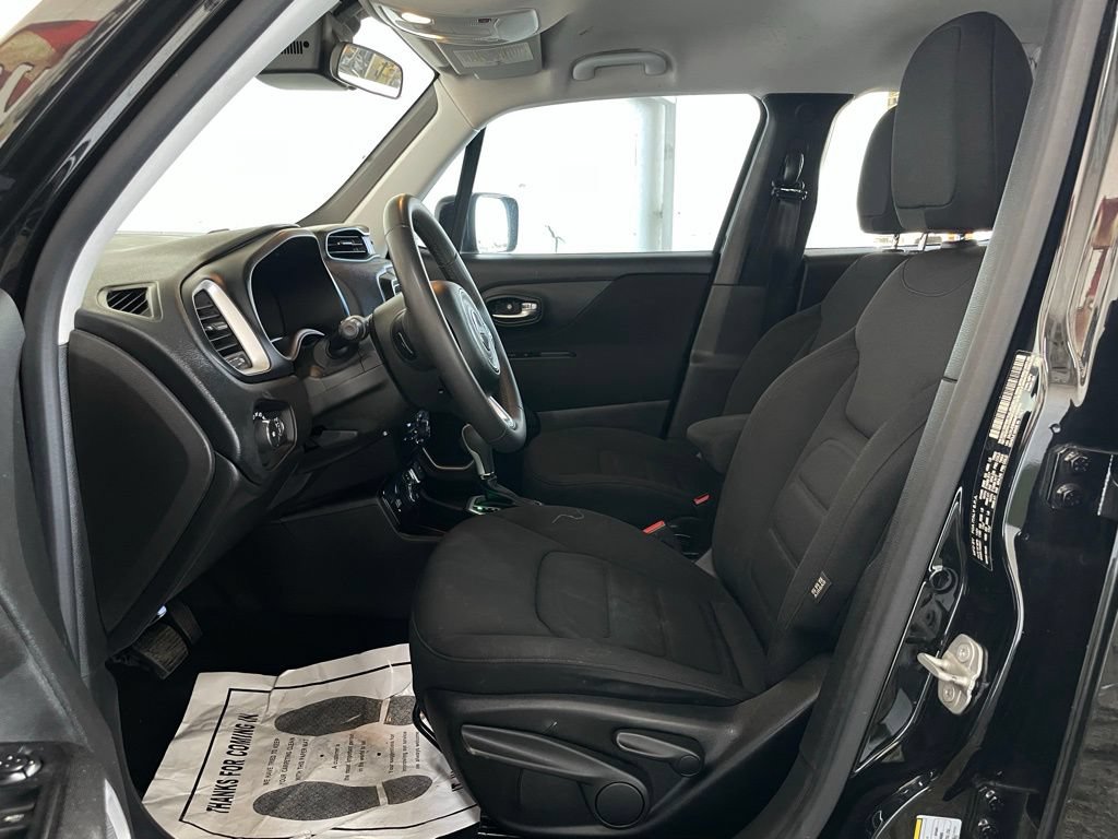 Used 2021 Jeep Renegade Latitude AWD/4WD image 20