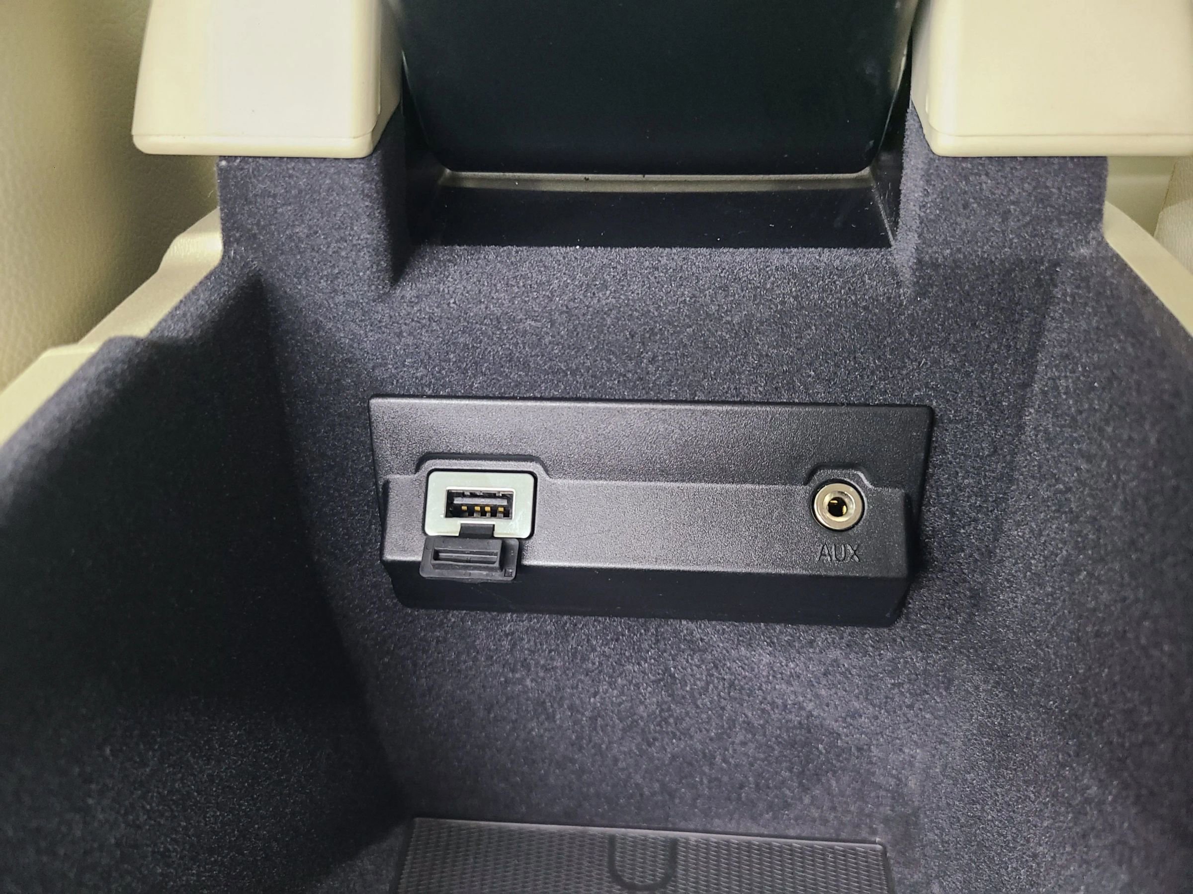 Used 2016 Volvo S80 T5 image 33