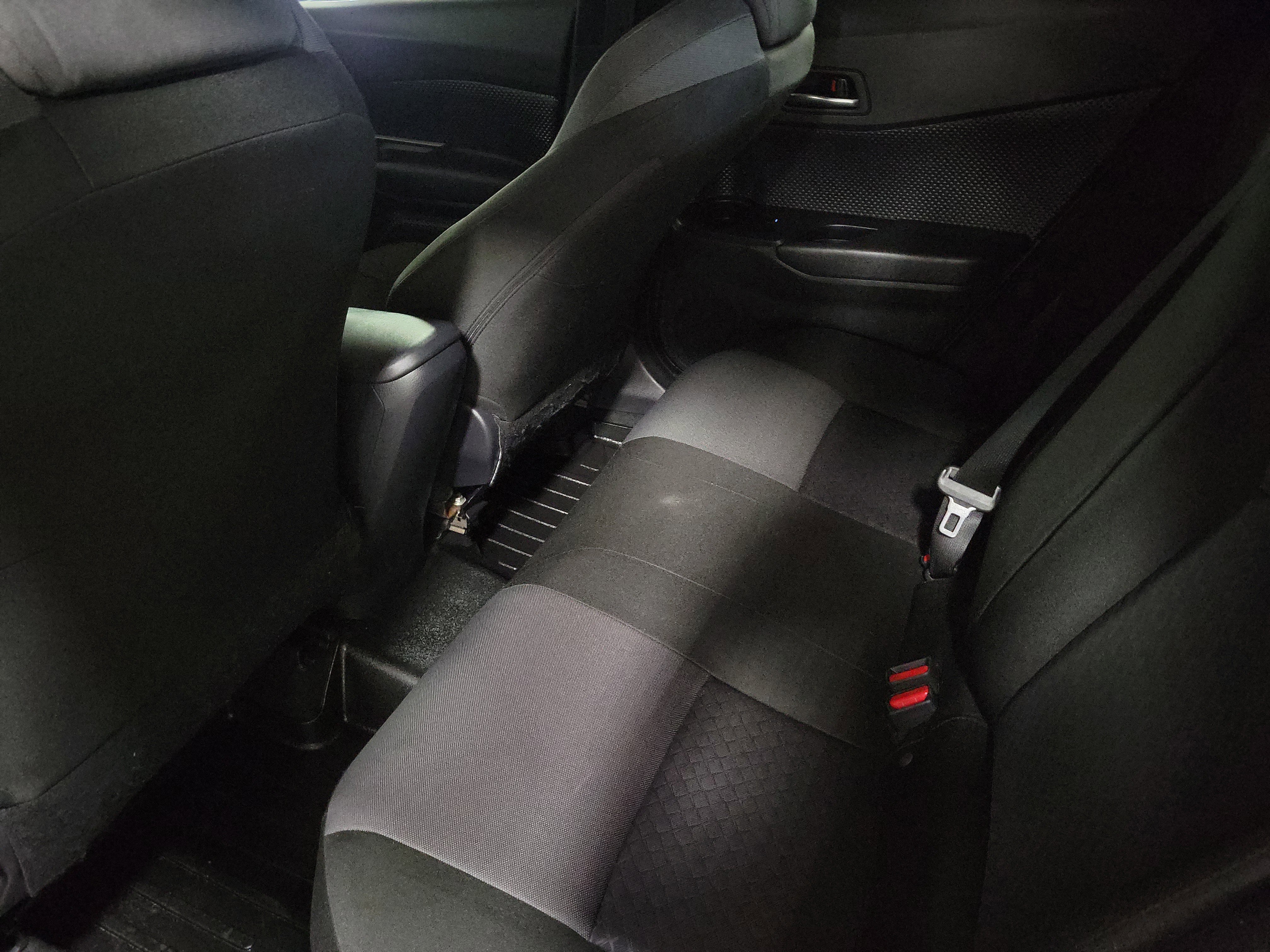 Used 2020 Toyota C-HR LE FWD image 11