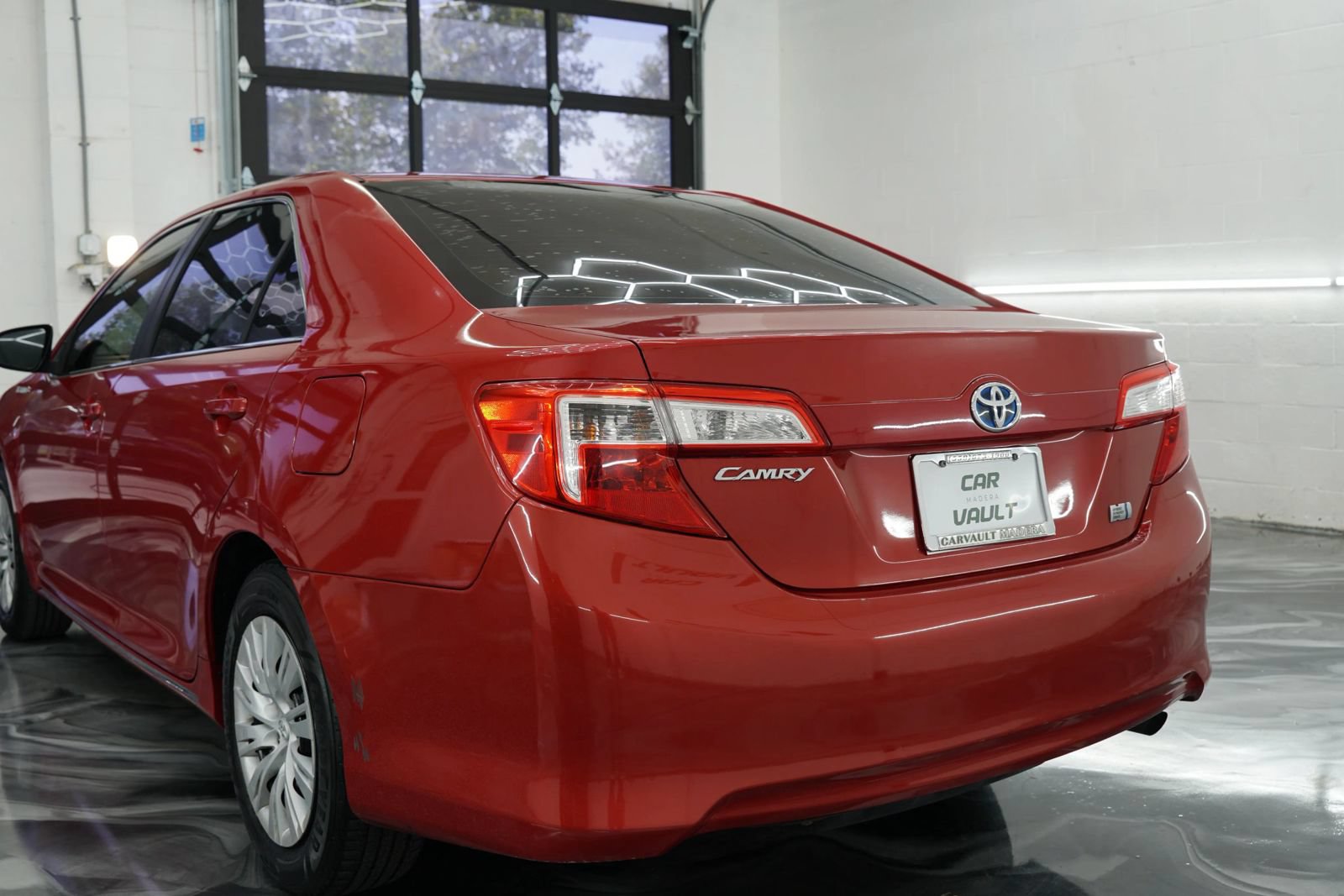 Used 2012 Toyota Camry LE w/ Preferred Accessory Pkg FWD image 13