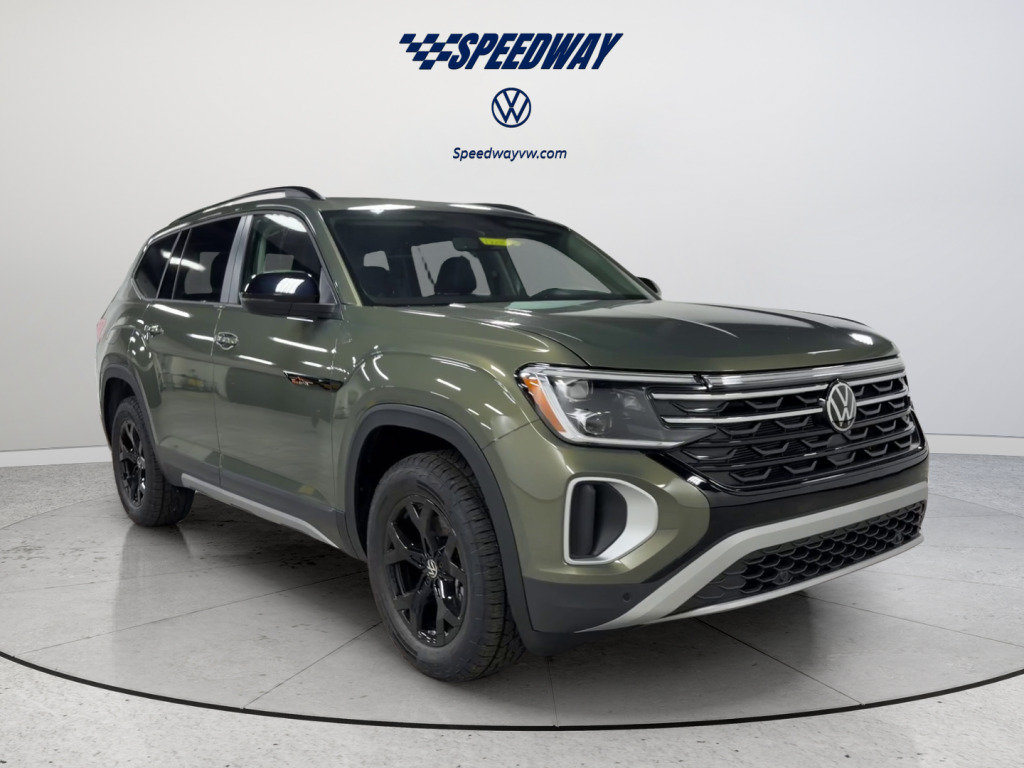 New 2026 Volkswagen Atlas Peak Edition AWD/4WD image 2