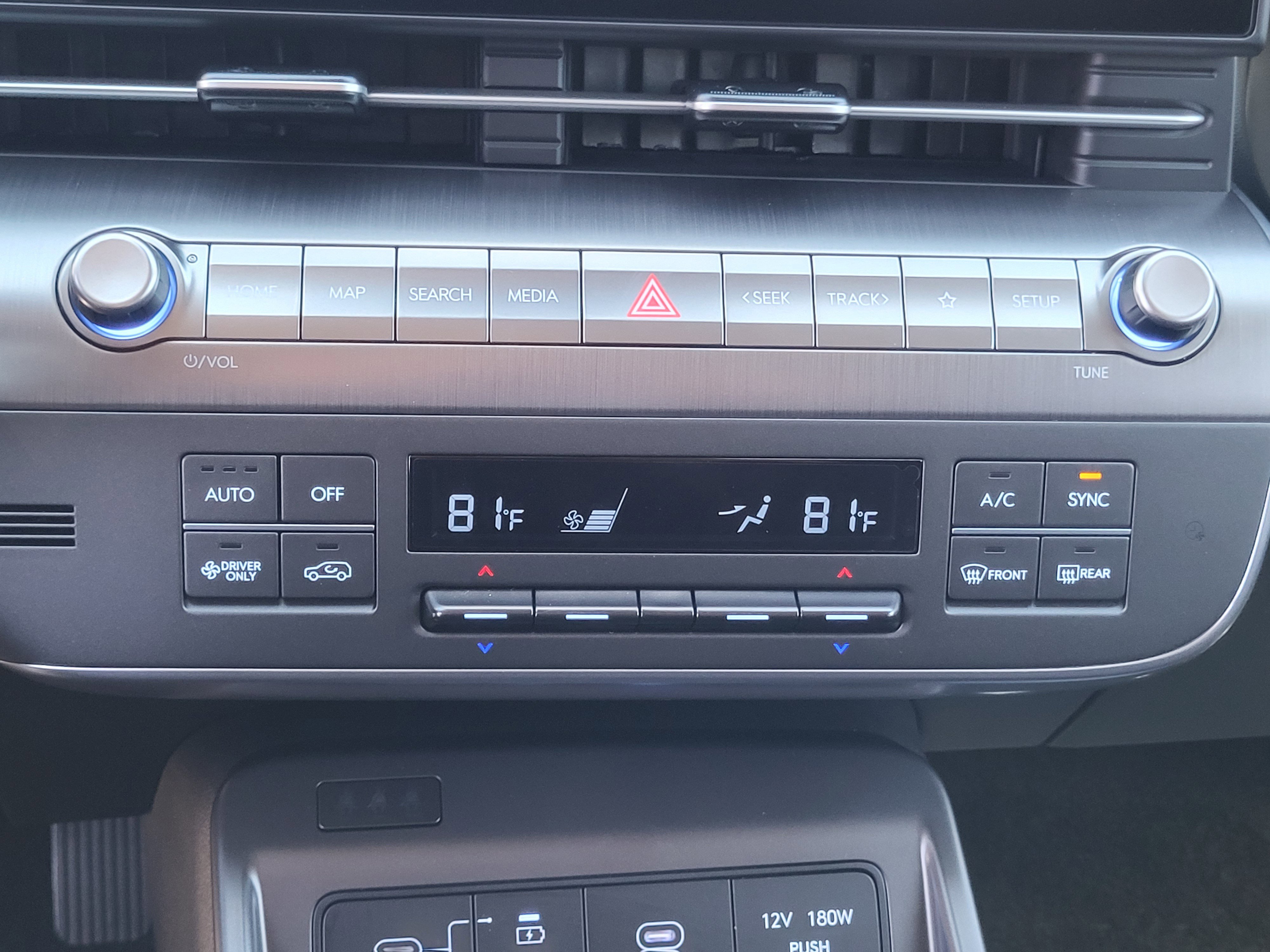 Used 2025 Hyundai Kona SEL image 19