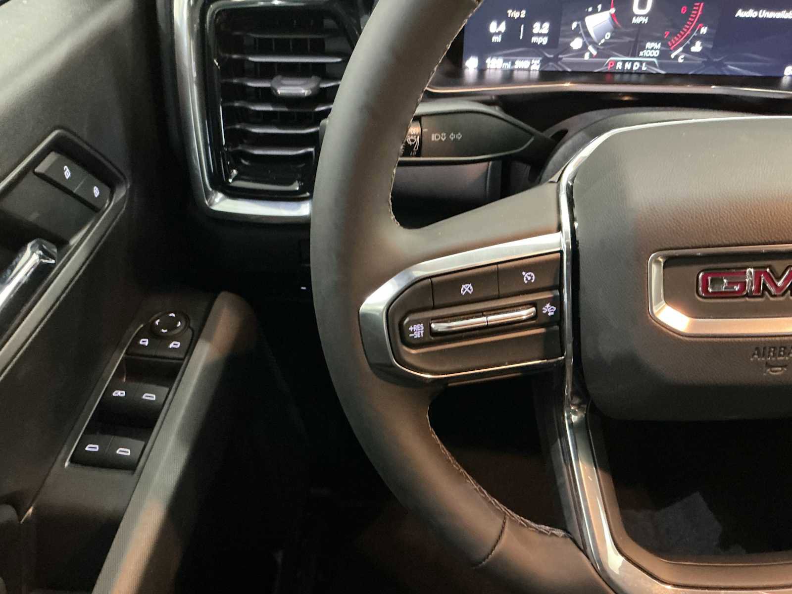 New 2026 GMC Canyon Elevation w/ Convenience Package image 10