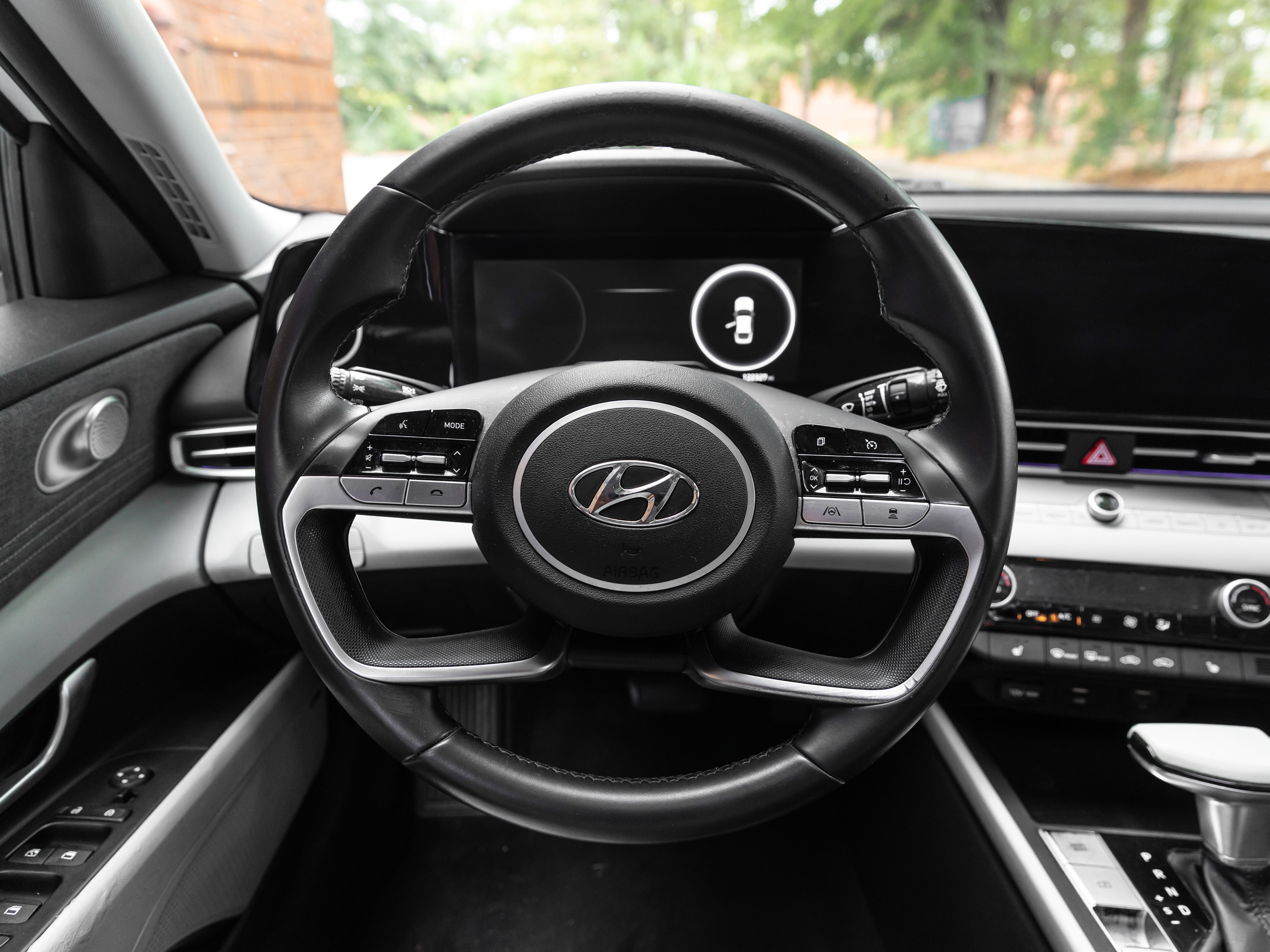 Used 2021 Hyundai Elantra Limited image 6