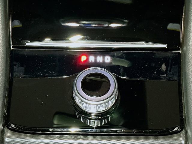 New 2025 Jeep Grand Cherokee Altitude image 11