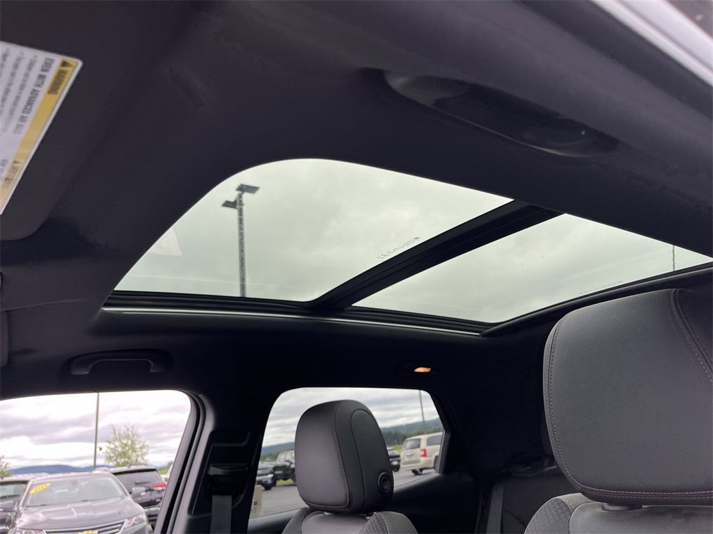 Certified 2023 Chevrolet TrailBlazer RS w/ Sun and Liftgate Package image 18