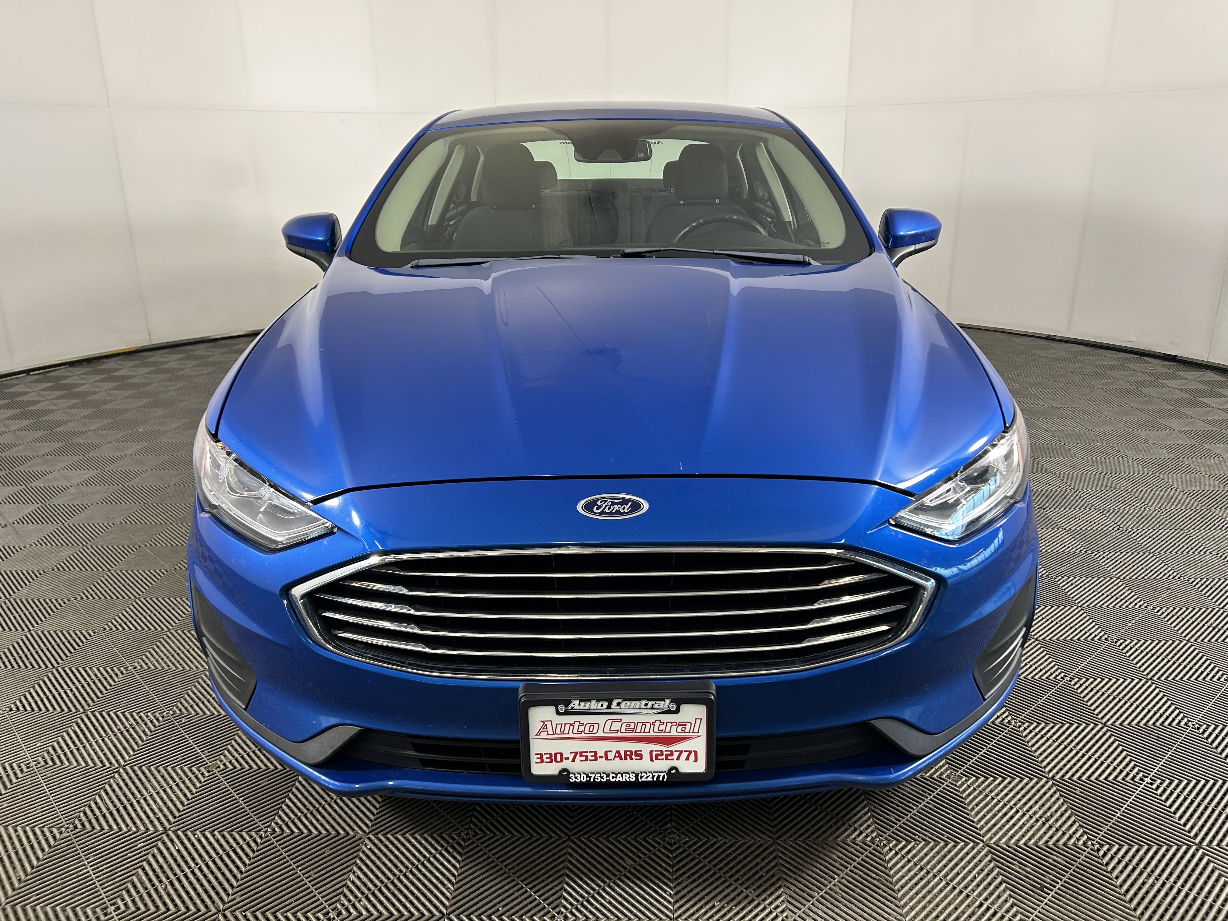 Used 2020 Ford Fusion SE FWD image 8