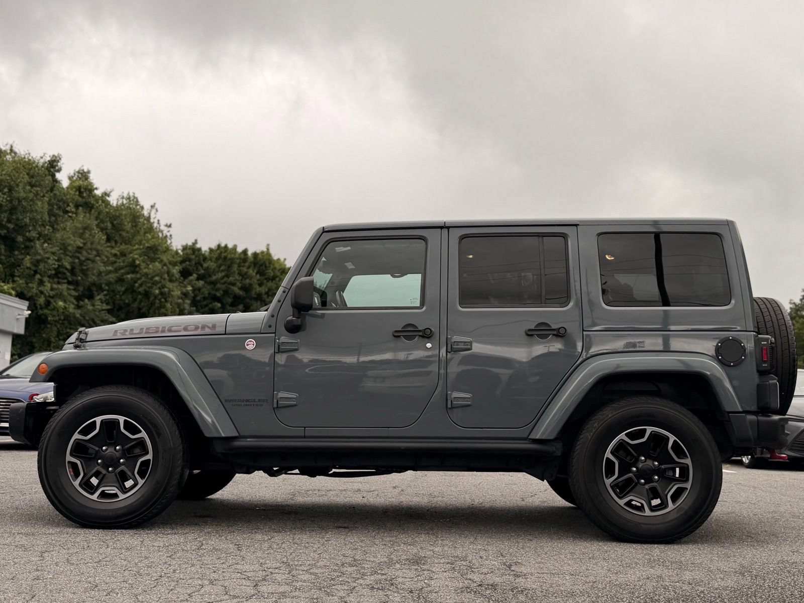 Used 2014 Jeep Wrangler Unlimited Rubicon AWD/4WD image 2