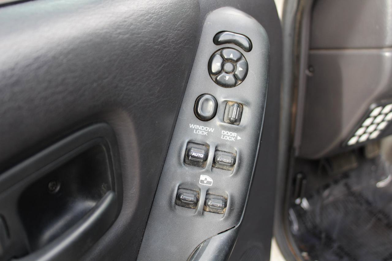 Used 2001 Jeep Cherokee Sport image 51