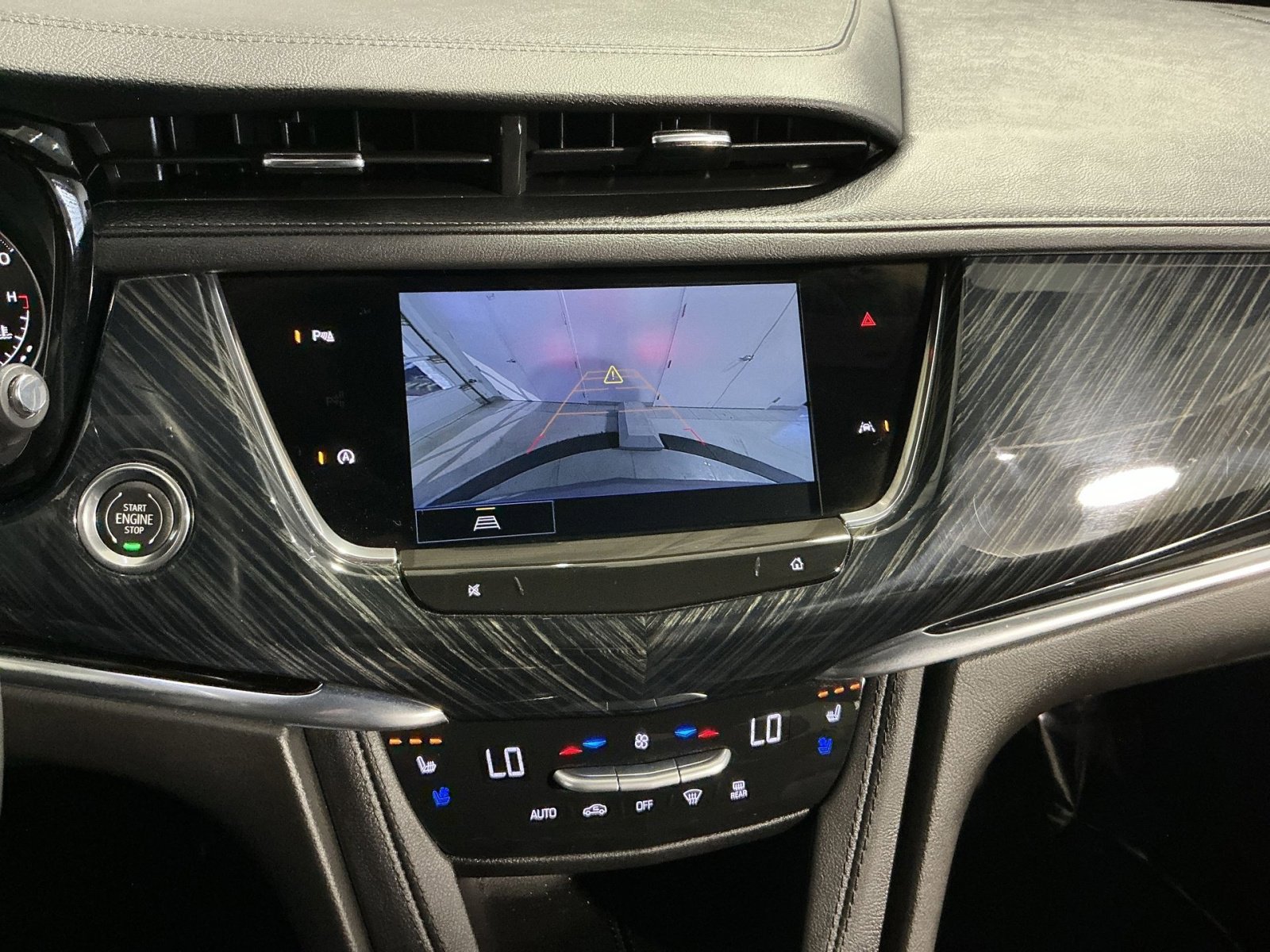 Used 2023 Cadillac XT6 Premium Luxury AWD/4WD image 20