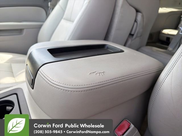 Used 2013 GMC Yukon XL SLT w/ SLT-2 Equipment Package image 22