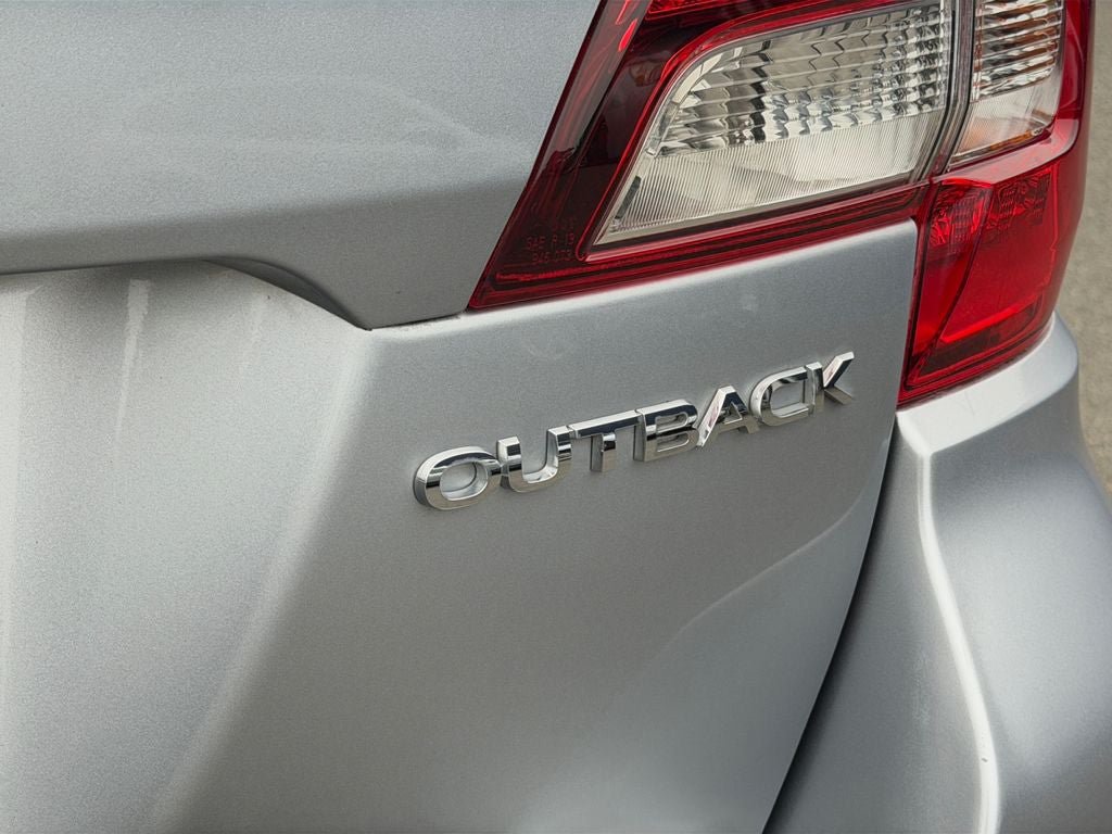 Used 2018 Subaru Outback 2.5i Premium AWD/4WD image 35