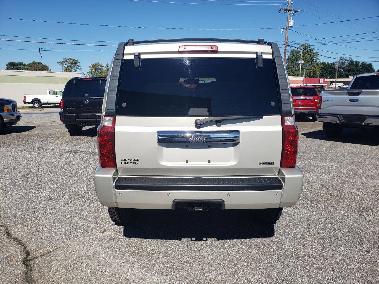 Used 2007 Jeep Commander Limited image 4