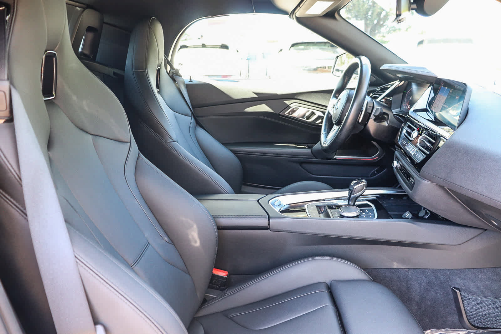 Used 2021 BMW Z4 sDrive30i w/ M Sport Package RWD image 21