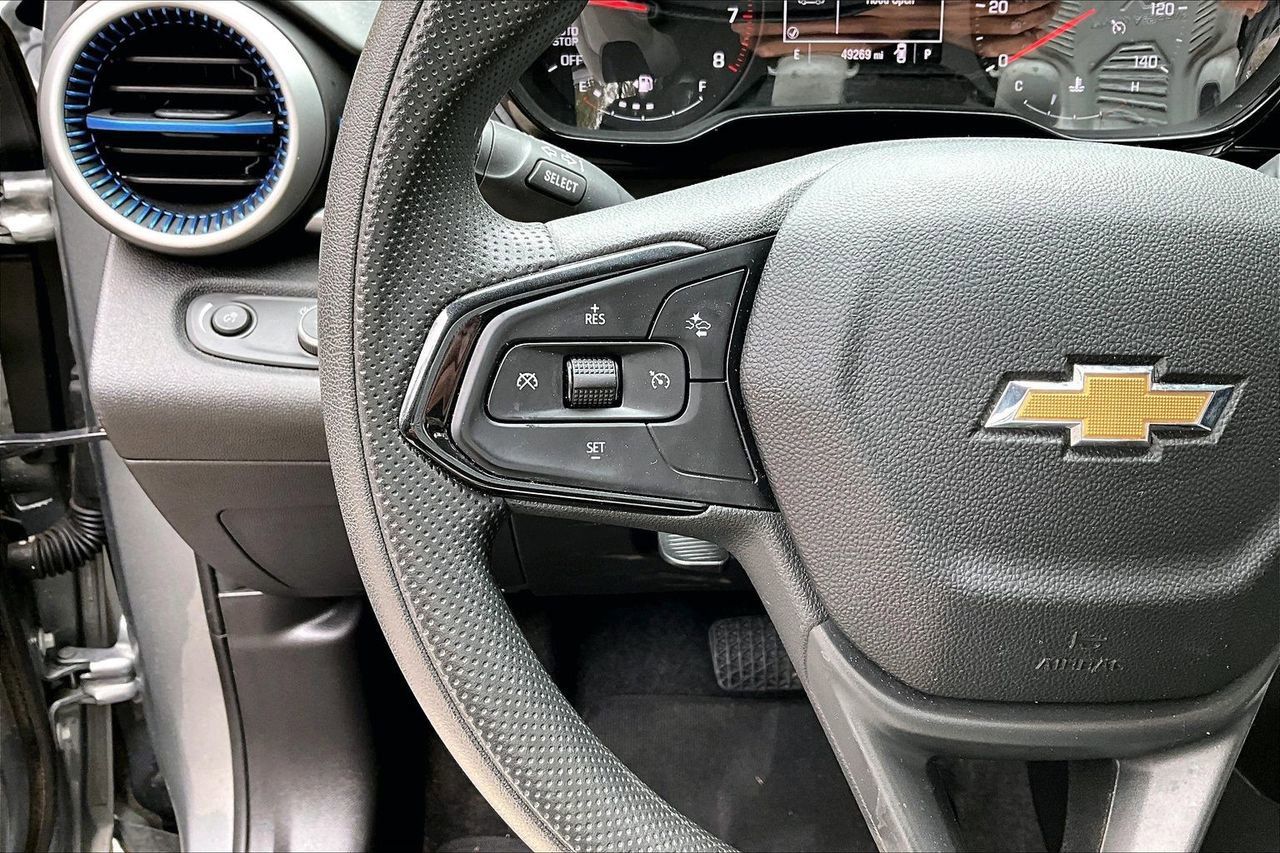 Used 2024 Chevrolet Trax LS w/ LS Convenience Package FWD image 10