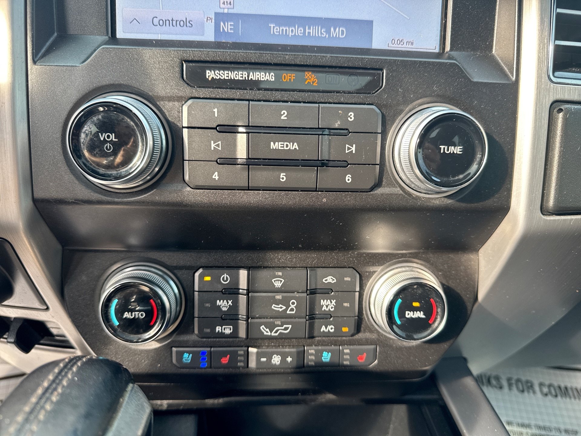 Used 2020 Ford F150 Platinum w/ Equipment Group 701A Luxury AWD/4WD image 17