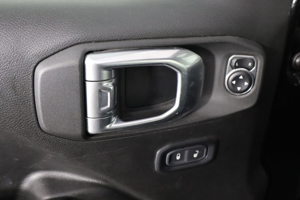 Used 2023 Jeep Wrangler Unlimited Rubicon 4xe w/ Cold Weather Group AWD/4WD image 20