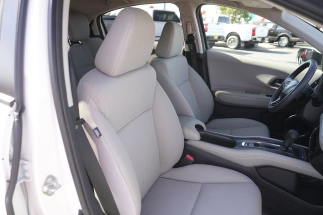 Used 2017 Honda HR-V EX image 19