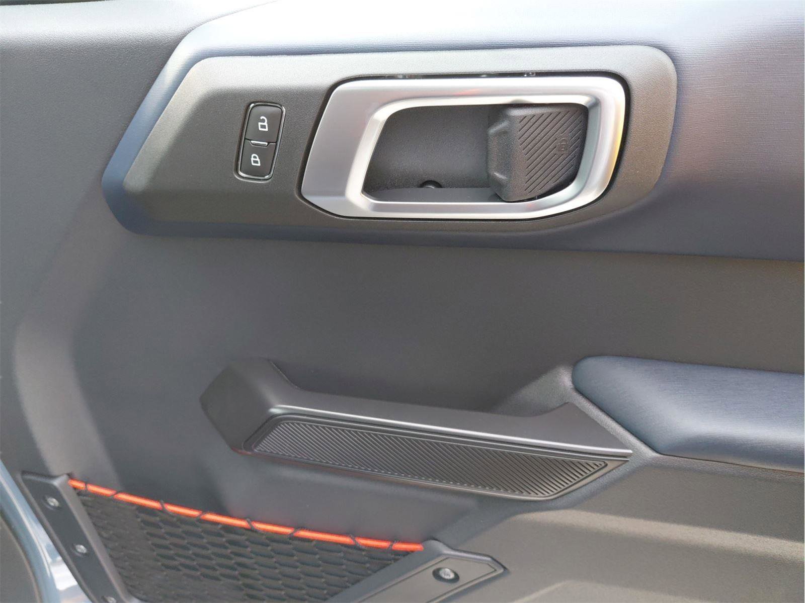 New 2025 Ford Bronco Raptor image 18