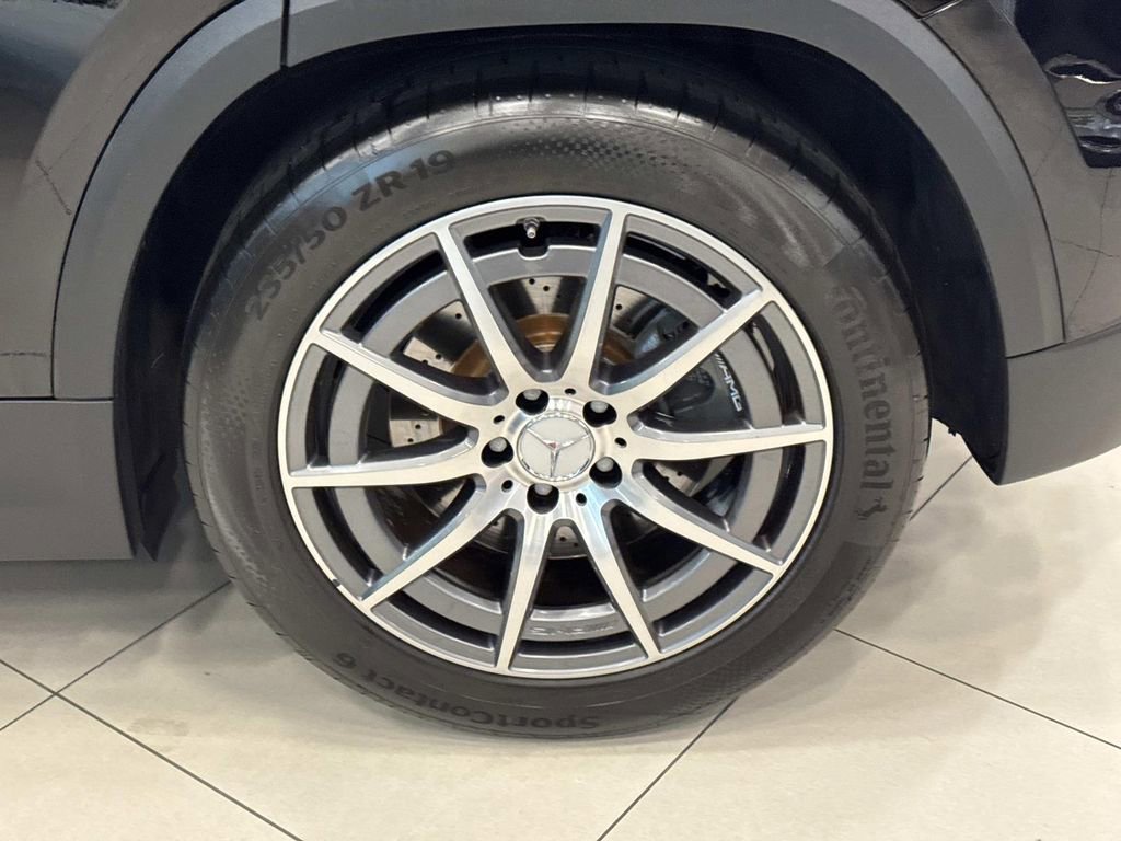 Used 2021 Mercedes-Benz GLA 45 AMG 4MATIC image 4